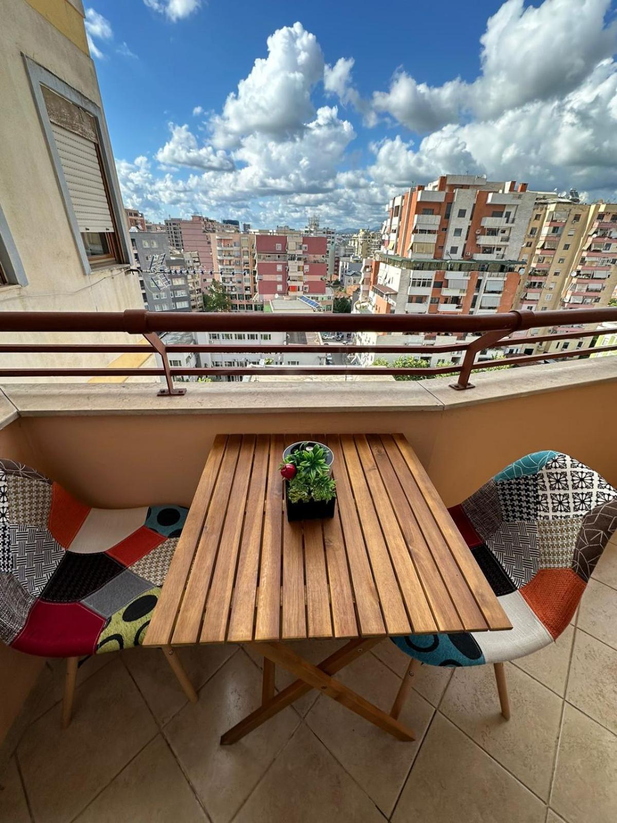Urban Charm Studio With Balcony Tirana Kültér fotó